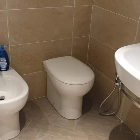Double With External Private Bathroom